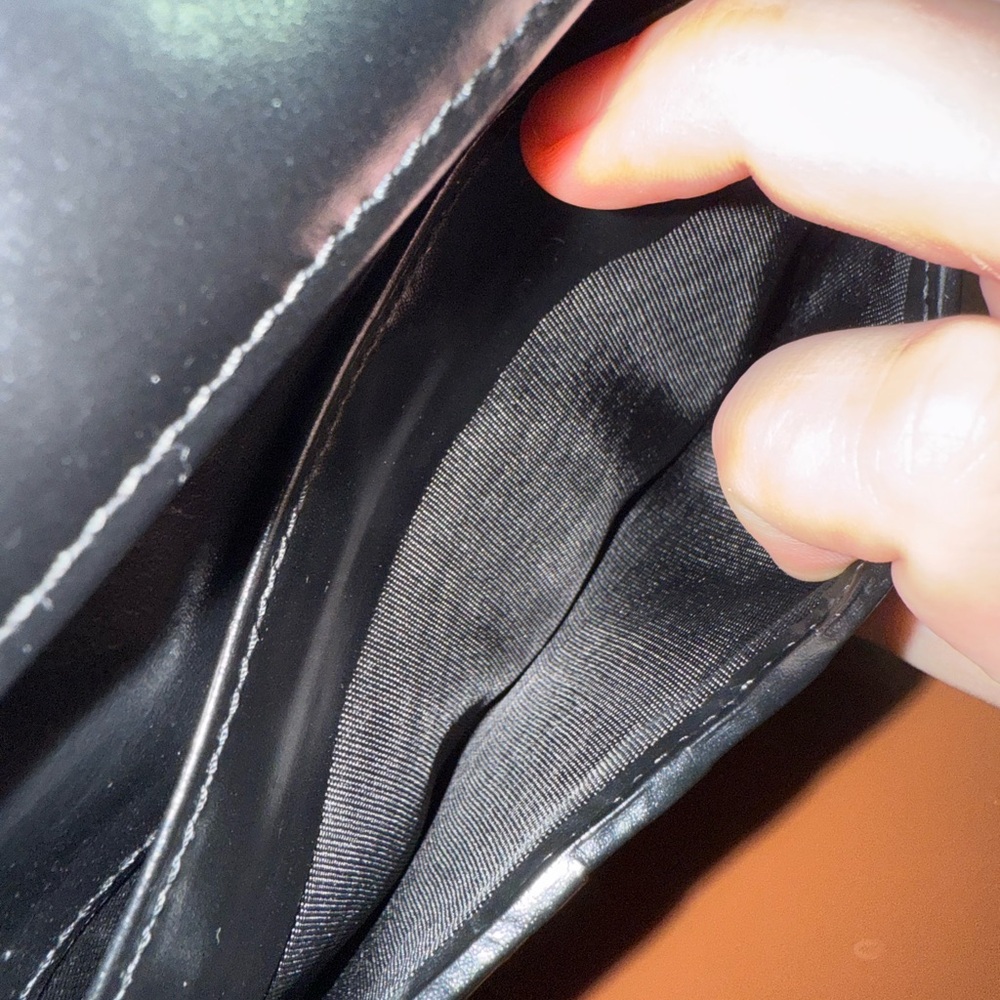 Gucci Microguccissima Jackie Piston Lock Authentic Leather Wallet in Black - Picture 11 of 14